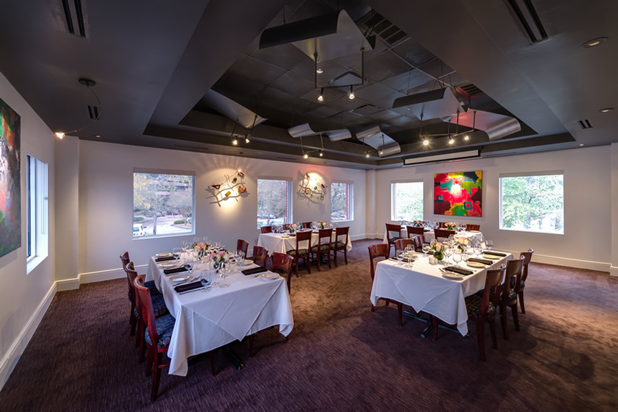 Image of the Amerigo's Grille Lido Room set for a private dining event.