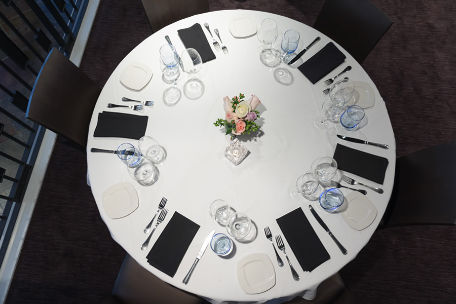 Image of a table set for dinner in the Amerigo's Grille Terrazzo.